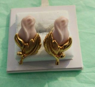 Vintage Pink Rose Earrings Gold Tone Resin Avon Jewelry Pierced Ears