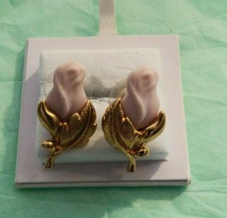 Vintage Pink Rose Earrings Gold Tone Resin Avon Jewelry Pierced Ears 3