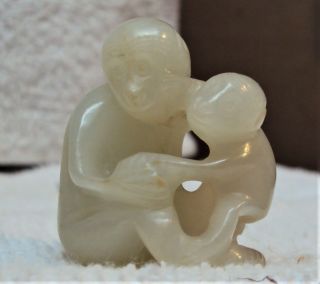 White Jade Gorilla Monkey Mother And Child Hand Carved Antique Figure