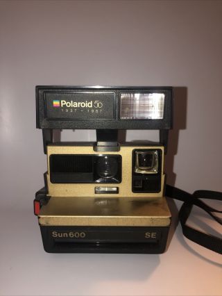 Vintage Polaroid Sun 600 Se Instant Film Flash Camera With Strap