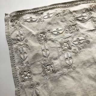 Vtg Hand Embroidered Crochet Table Runner Dresser Cloth Cutwork 33x15.  5 Greige 2