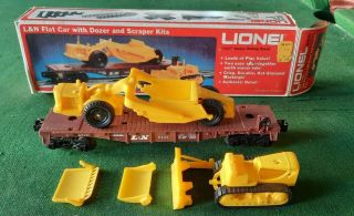 Vtg Lionel Mpc L&n Flat Car W/ Dozer & Scraper 6 - 9121 O Gauge Train Freight Car