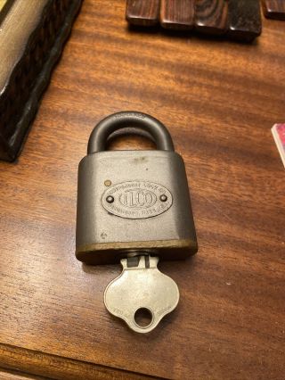 Vintage Independent Lock Co.  Ilco Industrial Padlock Lock W/ Key