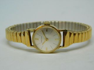 Vintage Certina Swiss Made 14kt Gold Wind - Up Analog Ladies Watch