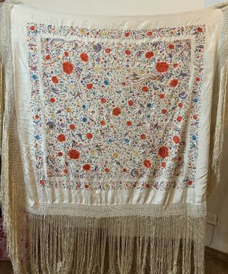 Antique Chinese Hand Embroidered Pure Silk Piano Shawl 116 X 122 Fringe 50 Cm