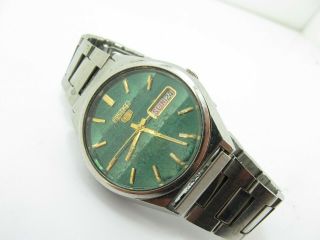 Vintage Seiko 5 Automatic Wind Gents Mans Watch Green Dial With Day Date