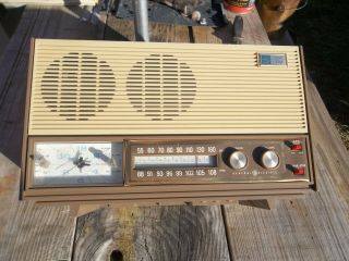 Vintage 1960s General Electric Ge Am Fm Tube Alarm Clock Radio Model C530a