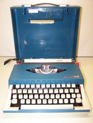 Antique 1969 Royal Swinger Vintage Typewriter With Case Radio H504305