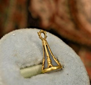 Antique Victorian 18k Yellow Gold White Agate Charm Fob Seal Engraved Mr