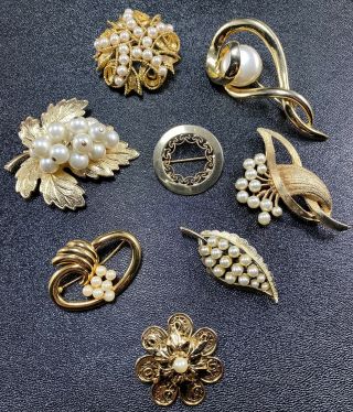Vintage Brooch Pins 8pc Gold Tone Flowers Crystal Rhinestones Faux Pearls Lot1