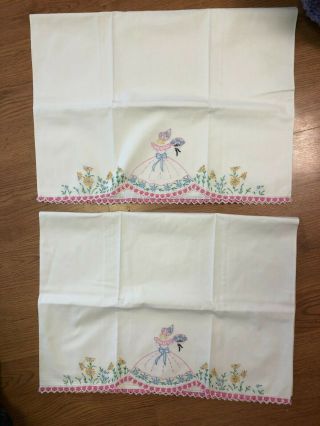 Vintage Pair Embroidered Pillowcases Victorian Lady W Fan Flowers Crochet Edges