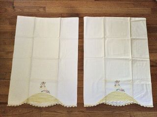 Set Of 2 Vintage 1950s Embroidered Linen Southern Belle Standard Pillowcases