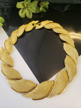 Vintage Napier Gold Tone Chunky Collar Necklace 18 " L