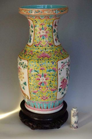 LARGE Fine Antique Chinese Famille Rose Porcelain Vase 5