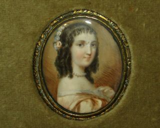 Fine,  Antique Georgian Miniature Portrait Painting,  Lady With Pearl Necklace