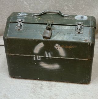 Vintage Metal Tool Box (ward 