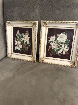 Pair If Vintage White Green Burgundy Floral Prints Frames