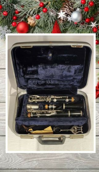 1958 Vintage Conn Clarinet With Case And No.  16