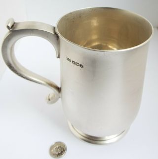 FINE LARGE HEAVY MAPPIN & WEBB ENGLISH ANTIQUE 1938 STERLING SILVER PINT TANKARD 2