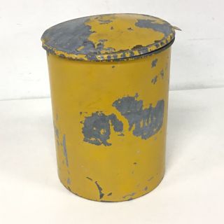 Rustic Vintage Metal Yellow Clothesline Peg Holder 209