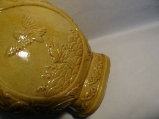 Fine Antique Chinese Qing Yellow Glazed Porcelain Vase Raised Decoration 3