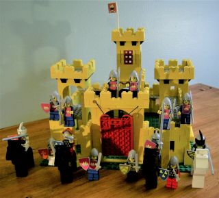 Lego Vintage Yellow Castle 1981 6075 - 2,  Complete W/ Box & Instructions