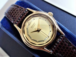 Vintage Rare 1980s Seiko Old Stock Ladies Quartz Wristwatch.  Boxed