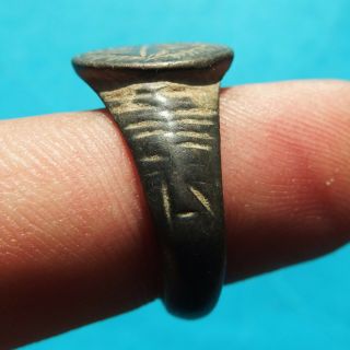 AUTHENTIC MEDIEVAL BIZANTINE BRONZE RING WITH HANDCARVED MARKS 2