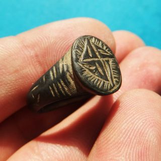 AUTHENTIC MEDIEVAL BIZANTINE BRONZE RING WITH HANDCARVED MARKS 4