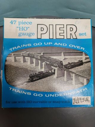 Atlas Train 47 - Piece Ho Gauge Pier Set Open Box Vintage