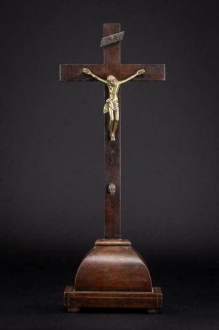 Altar Crucifix | Standing Cross Wood Carving | Antique Bronze Jesus Christ | 15 