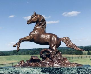 Vintage Signed Bronze Sculpture Of An Arabian Horse - Listed Artist