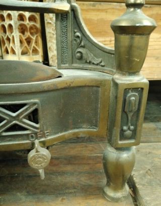 ANTIQUE LATE 1800 ' S CAST IRON ORNATE GAS FIREPLACE INSERT LAWSON NO.  5710 4