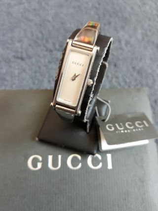 Gucci 1500l Ladies Stainless Steel Bangle Watch In
