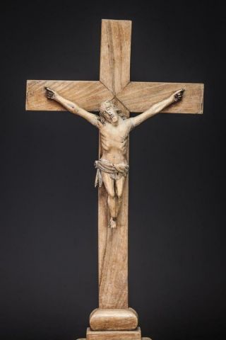 Crucifix Altar | Standing Wooden Cross| Antique 17th Century Jesus Christ | 19 