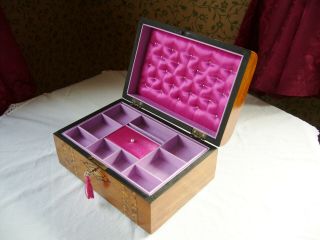 Antique Victorian Walnut Tunbridge Parquetry Inlaid Jewellery Box Pink