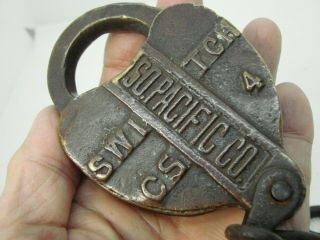 Antique Large So.  Pacific Co.  Pad Lock By A & W Co.  Chicago 4 Keys Zz