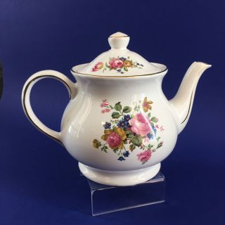Vintage Sadler Ivory Floral Pottery Teapot Medium Vintage 5 Cup England 2