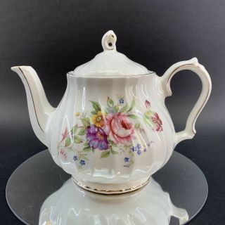Vintage Sadler Ribbed Floral Pottery Teapot Medium Vintage 5 Cup England