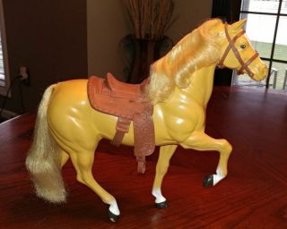 Vtg 1980 Mattel Barbie Doll Golden Palomino Horse Dallas W/saddle & Bridle,  Ken