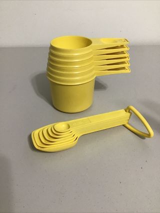 Tupperware Yellow Measuring Cups And Spoons Set Vintage Style Complete