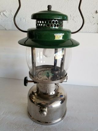 11/58 Coleman 237 Kerosene Lantern Green Sunrise Globe