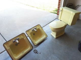 Vintage Retro American Standard Saffron Yellow Toilet And Two Sinks