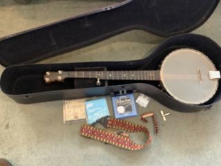 Lyon And Healy Antique Banjo 1890 To 1910 Case 34 In Small Scale Player