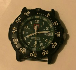 Luminox Navy Seal Diver Watch Series 3000 Mens Wristwatch Battery No Strap