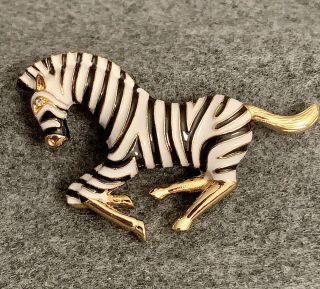Vintage Enamel Zebra Brooch,  Rhinestone Eye,  Gold Tone.  Animal,  Figural Blk/wht