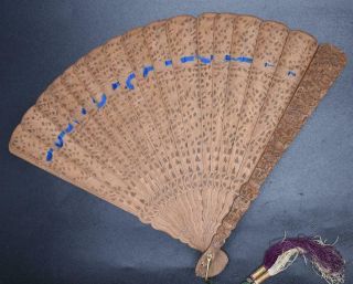 Fine Antique 19thc Qing Chinese Carved Brise Sandalwood Fan - Detail