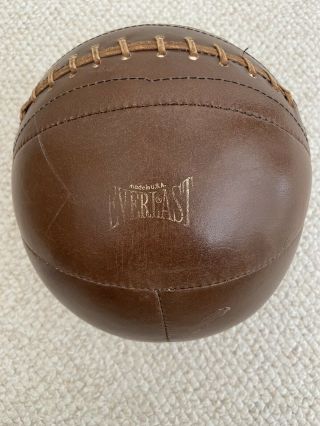 Everlast Vintage Leather 5 Lb Medicine Ball -
