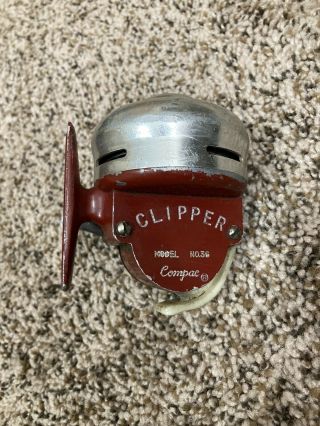 Vintage Clipper Compac Model 36 Spincast Reel In