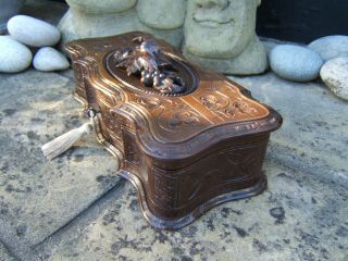 LOVELY 19c BLACK FOREST HAND CARVED JEWELLERY BOX - WONDERFUL INTERIOR 6